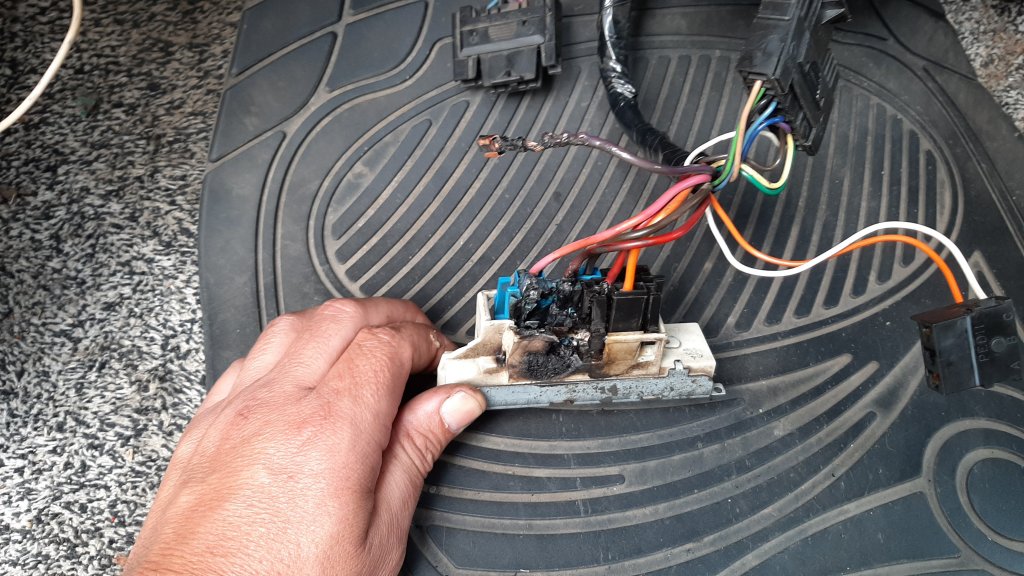 Ignition switch switch draining battery | GM Square Body - 1973 - 1987