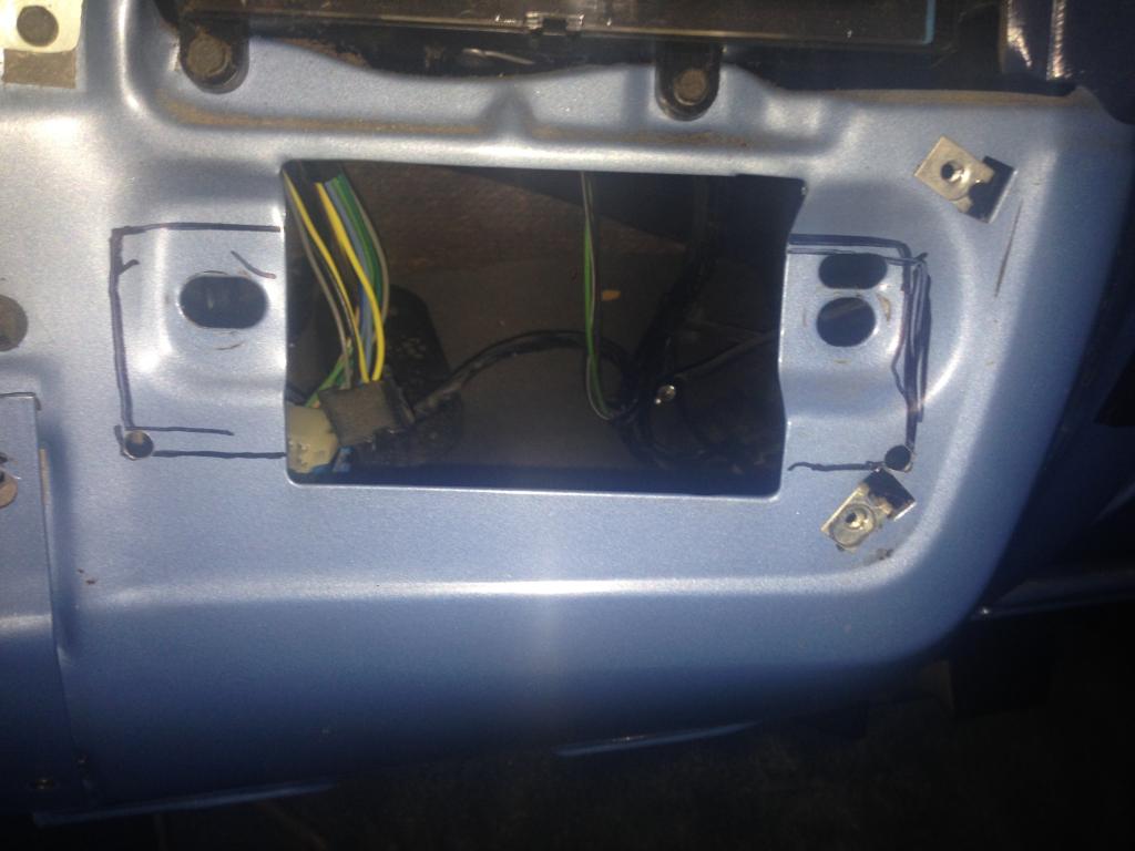 Single-Din Head Unit Installation | GM Square Body - 1973 - 1987 GM