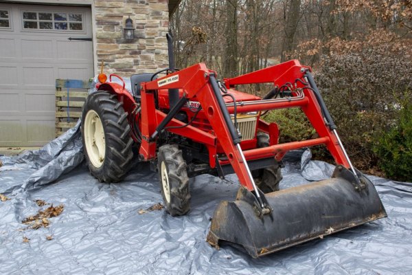 Tractor.JPG
