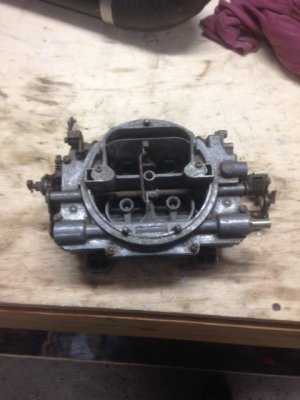 edelbrock carb 1.jpg