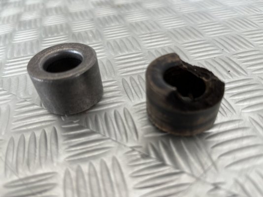 worn_pilot_bushing.JPG