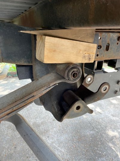 Rear spring.jpg