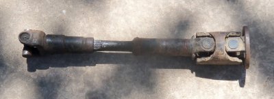 DriveshaftFrontNP205Th35010bolt 003.jpg