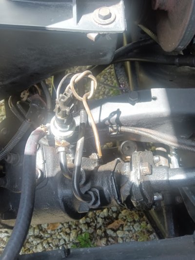 truck leak power steering.jpg