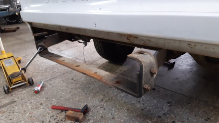 c20_tow_step_bumper.jpg