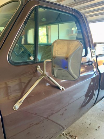 Driver side mirror.jpg