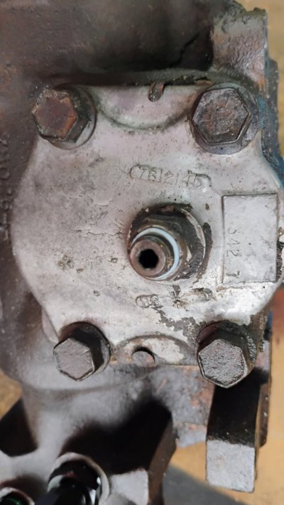 Steering box 2.jpg