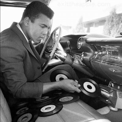 car-record-player(3)20171218150935.jpg