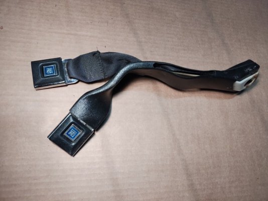 chev seat belt sleeve black.jpg
