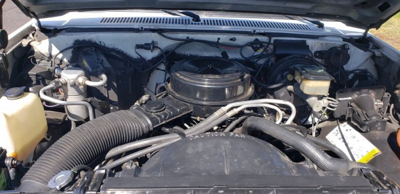 Engine Compartment 1.jpg