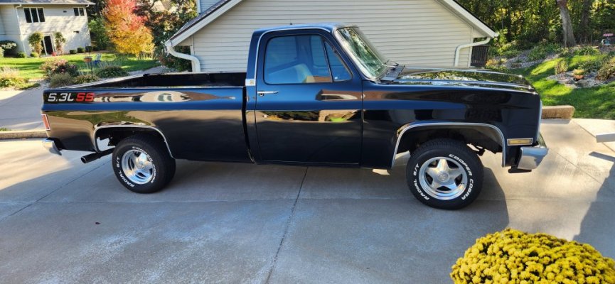1983 black C10.jpg