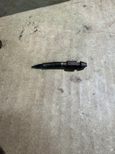 idle mix screw.jpg