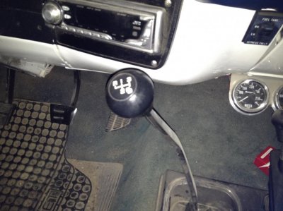 Shifter showing OD and where reverse is on MM7 Truck.jpg