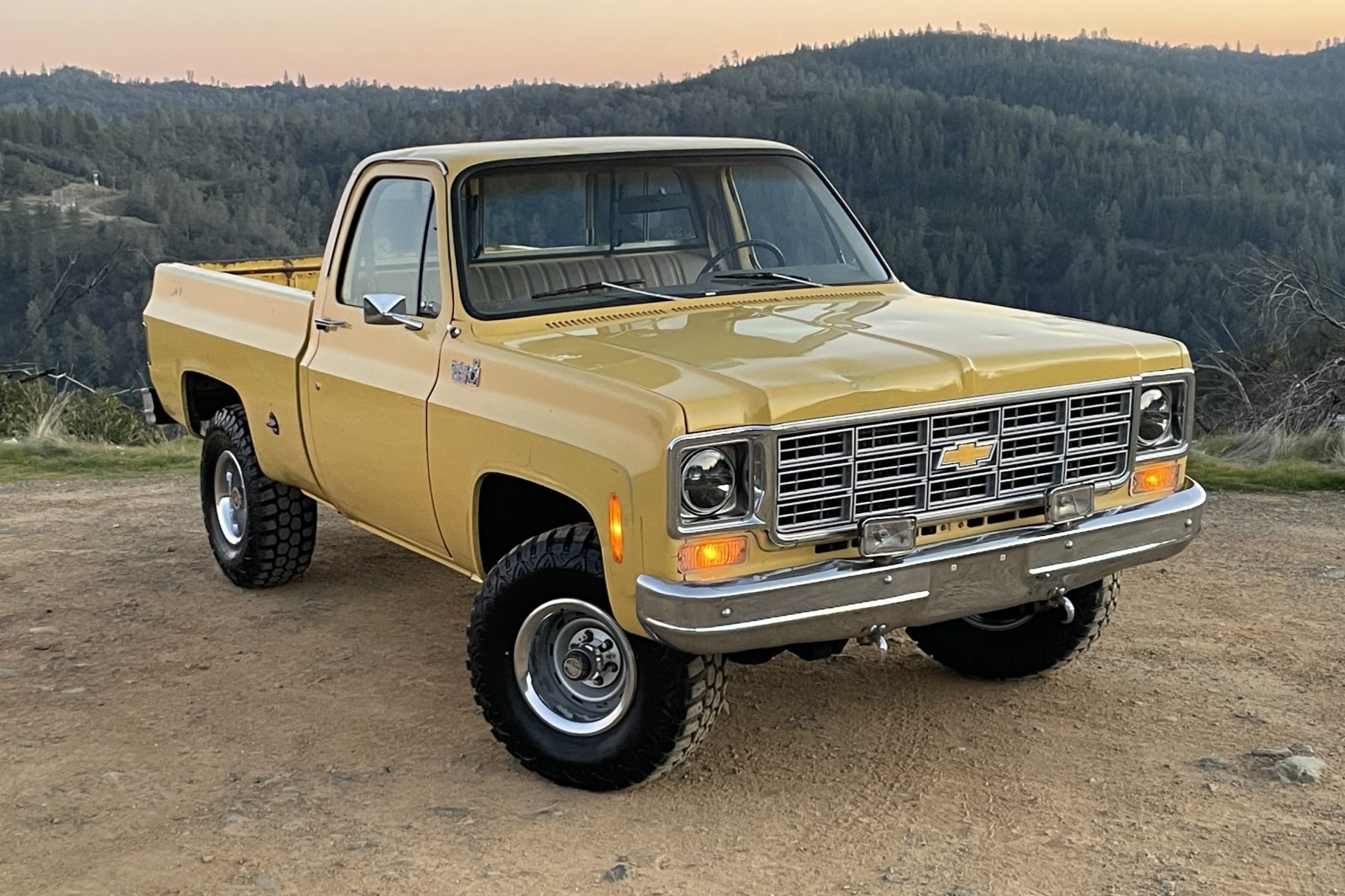 bringatrailer.com